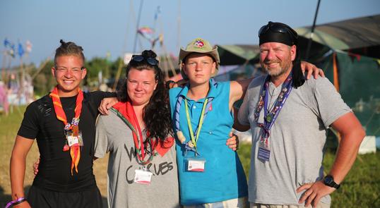 15 Familie på leir 15 Familie på leir