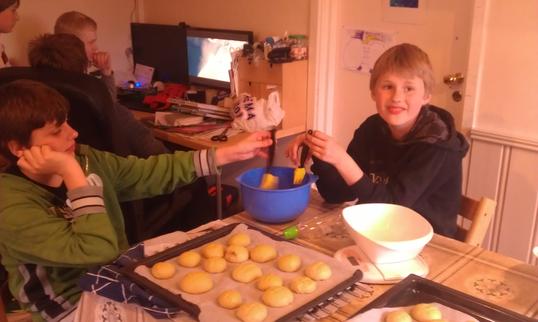 Bollebaking hos Johan Didrik